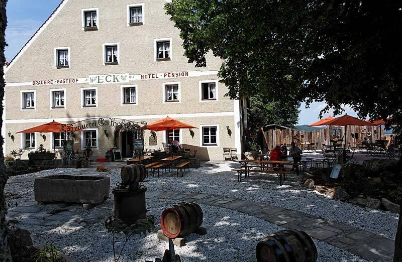 Hotel Brauerei-Gasthof Eck Böbrach Esterno foto